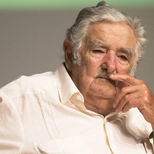 Mujica: câncer de esôfago tem sintomas quando avançado