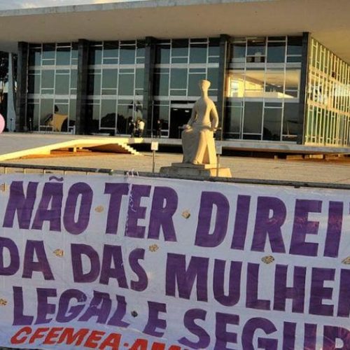 Moraes derruba norma que restringe aborto legal no Brasil