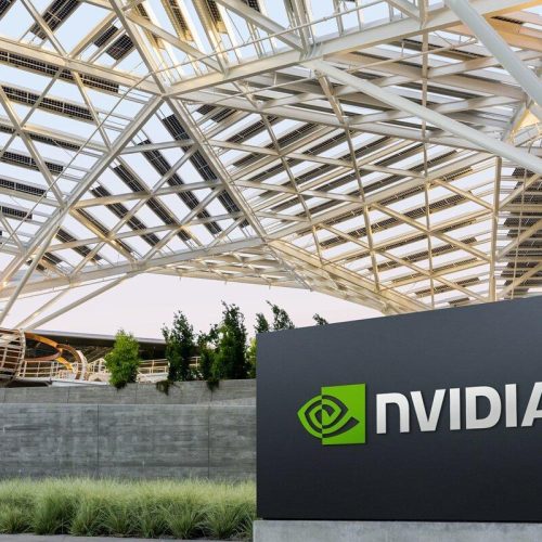 Nvidia: lucro salta 628%, projeções animam e dividendo sobe; ação tem novo fôlego